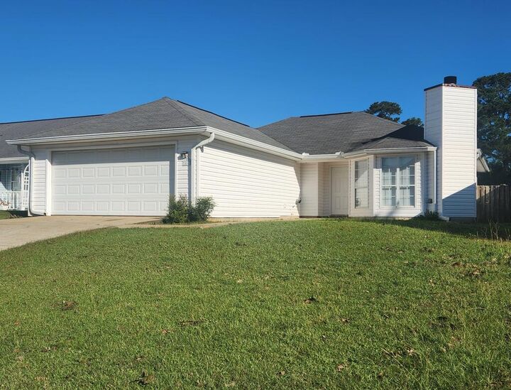 Property Photo:  402 Denise Street  AL 36305 