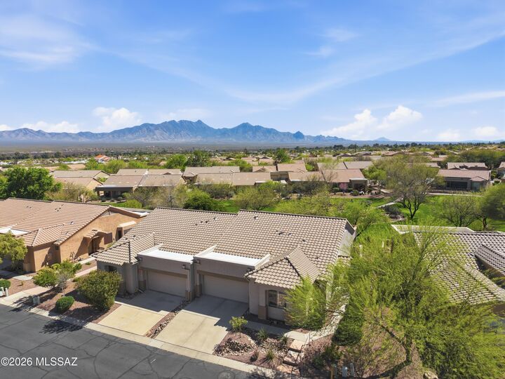 Property Photo: 561 W Knotwood Street AZ 85614
