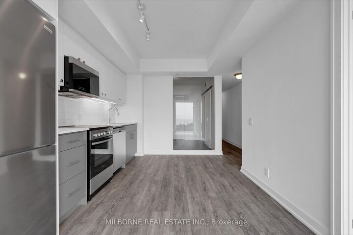 Property Photo:  2 Manderley Drive 914  ON M1N 0C7 