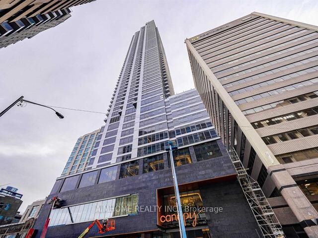 Property Photo:  395 Bloor Street E 5011  ON M4W 0B4 