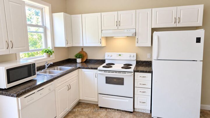 Property Photo:  3 Galbraith Street A  ON L2S 1G2 