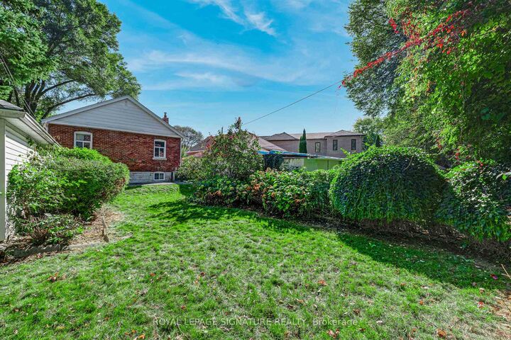 Property Photo: 106 Meighen Avenue ON M4B 2H7
