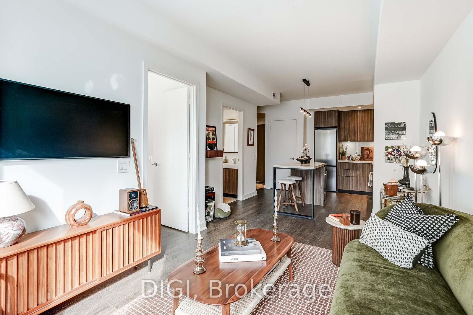 Property Photo:  120 Ontario Street Q702  ON M5A 1C4 