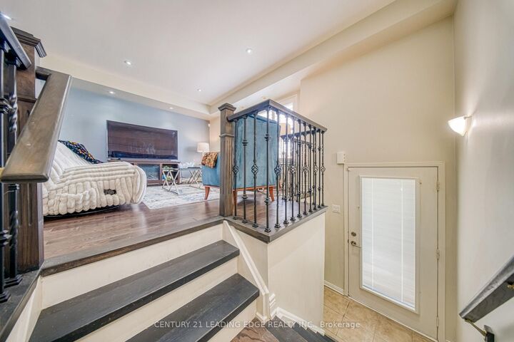 Property Photo:  3050 Erin Centre Boulevard 67  ON L5M 0P5 