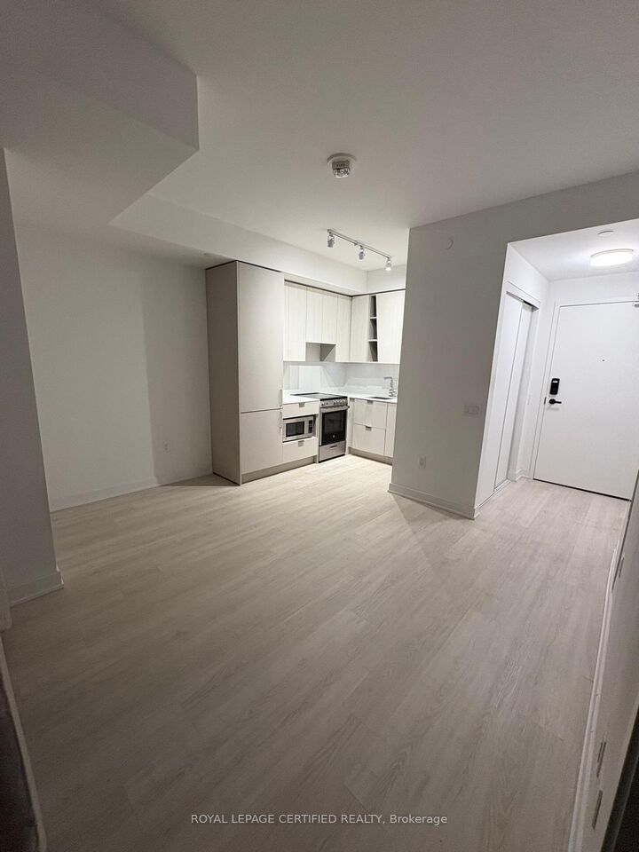 Property Photo:  3883 Quartz Road 2010  ON L5B 0M4 