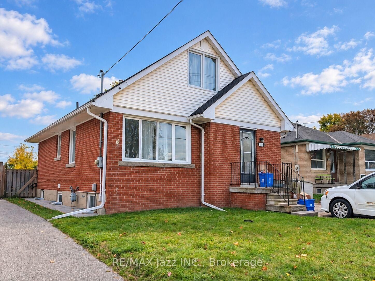 Property Photo:  661 Taylor Avenue Bsmt  ON L1H 2E9 