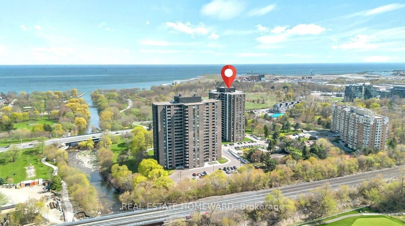 Property Photo:  1515 Lakeshore Road E 1505  ON L5E 3E3 