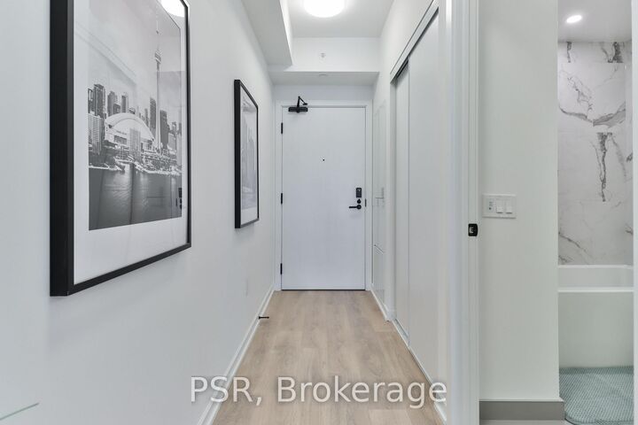 Property Photo:  10 Graphophone Grove 2305  ON M6H 0E5 