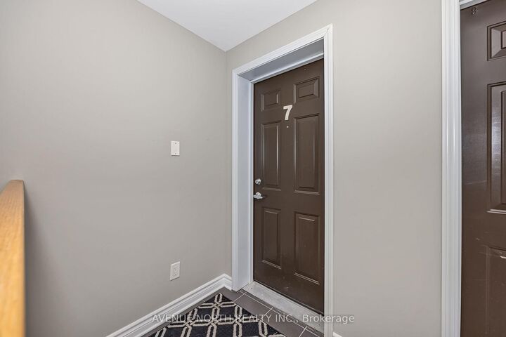Property Photo:  135 Bluestone Private 7  ON K4A 0X7 