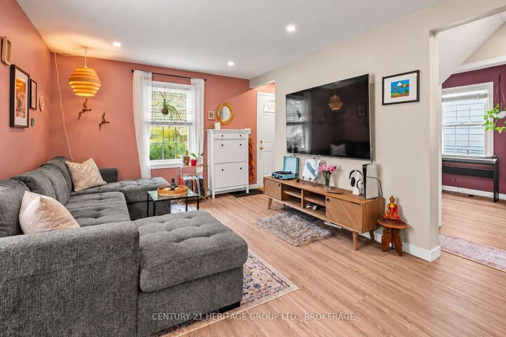 Property Photo:  39 Lorne Street  ON K7K 4L6 