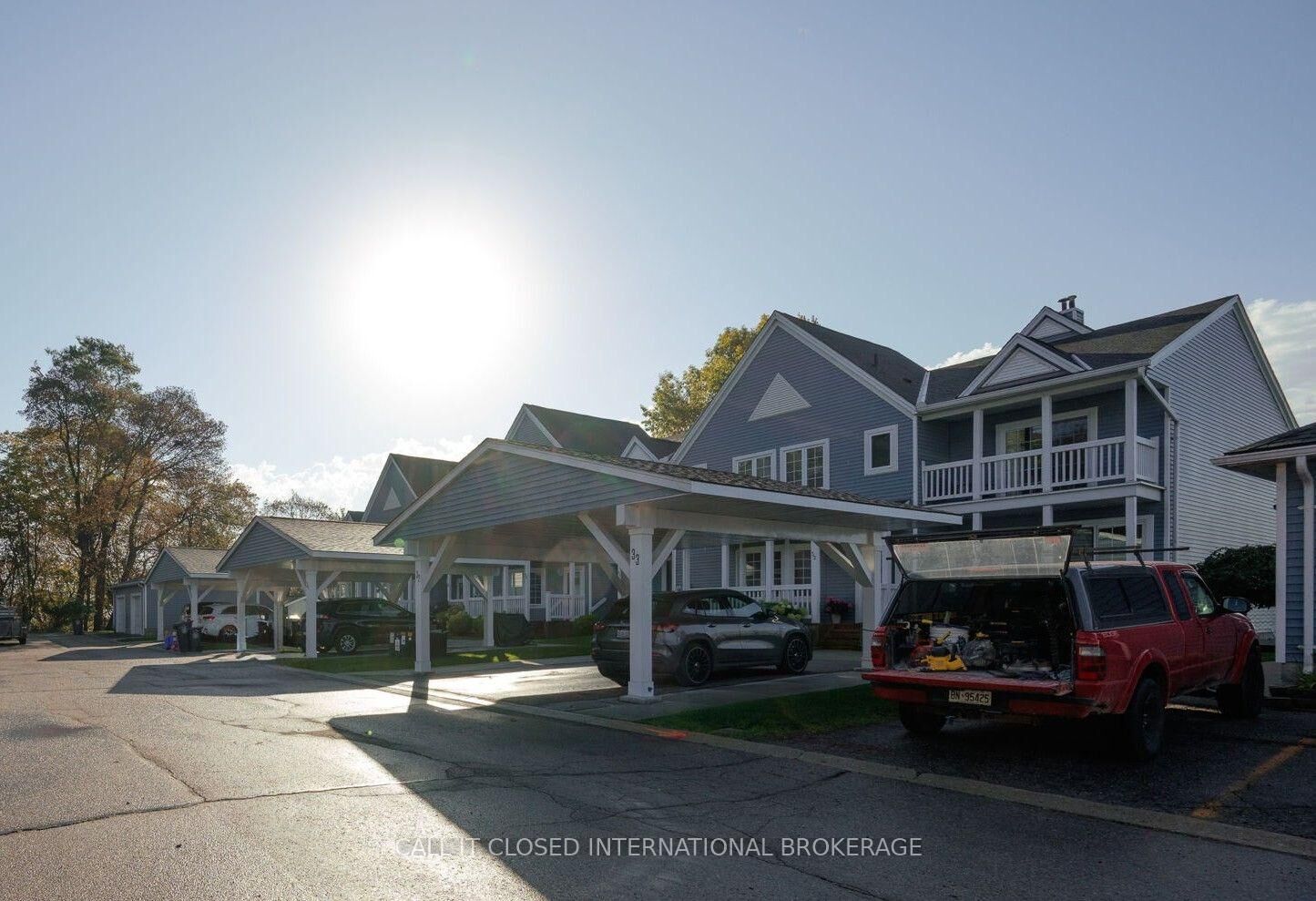 Property Photo:  374 Front Street 32  ON N5L 1G1 
