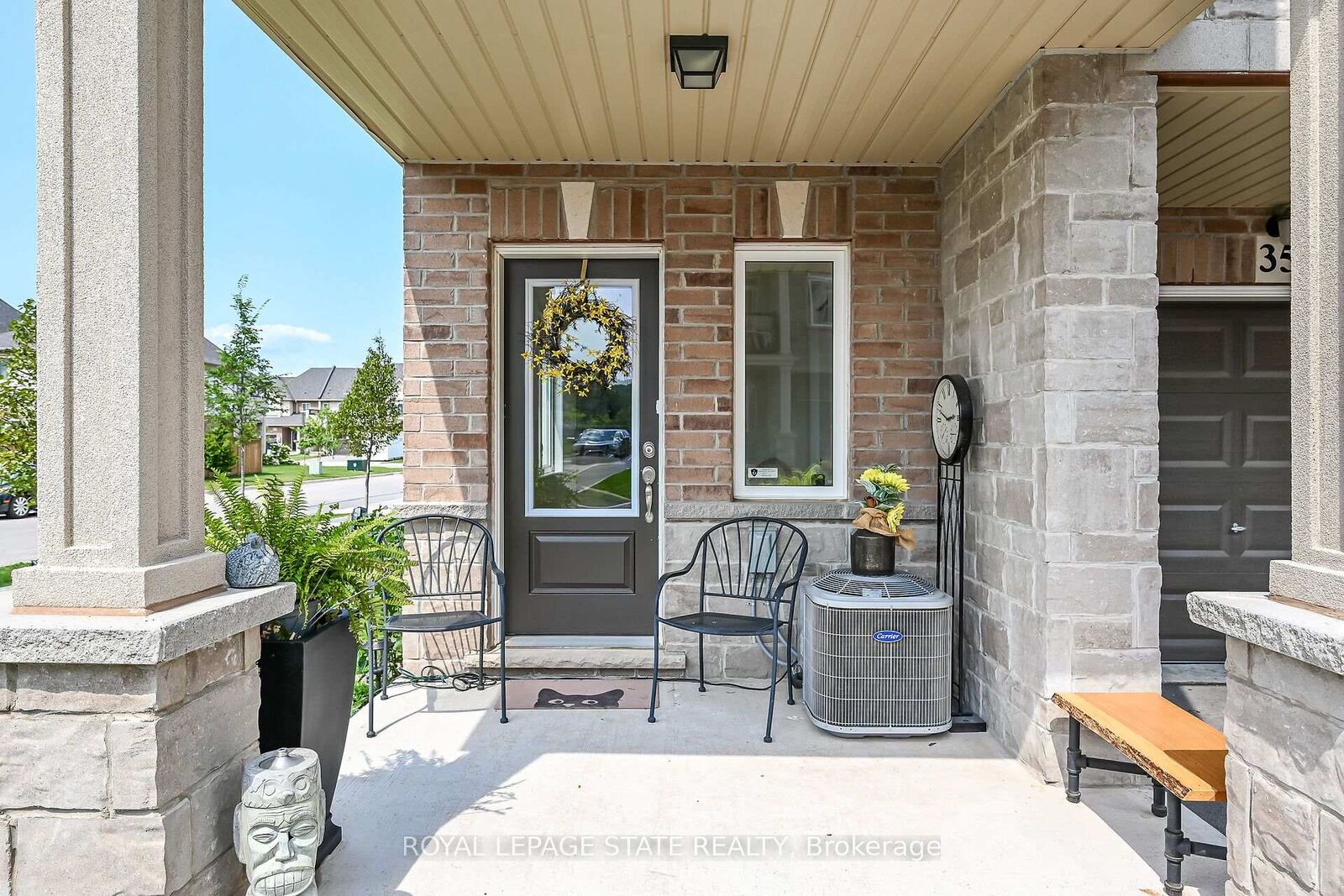 Property Photo:  40 Zinfandel Drive 35  ON L8E 0L1 