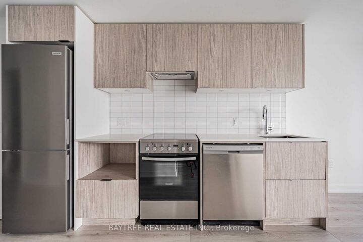 Property Photo:  395 Bloor Street E 2512  ON M4W 0B4 