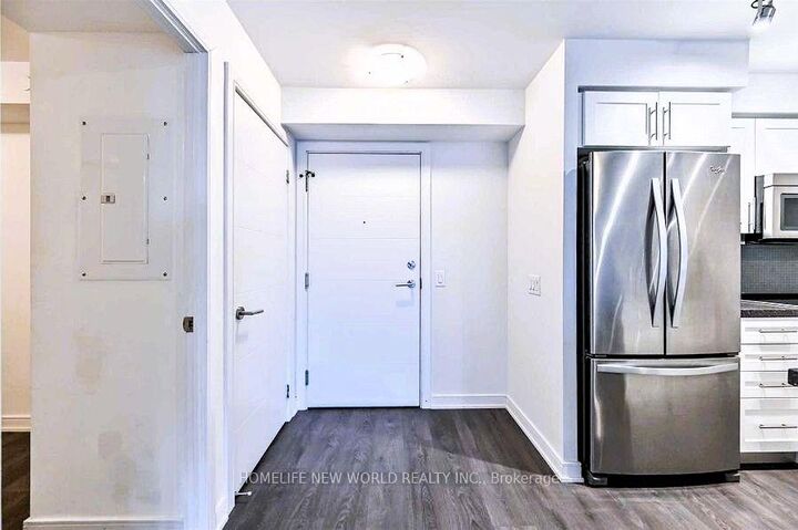 Property Photo:  525 Adelaide Street W 719  ON M5V 1T6 