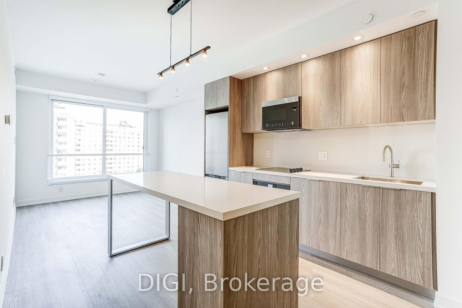 Property Photo:  120 Ontario Street Q820  ON M5A 1C4 
