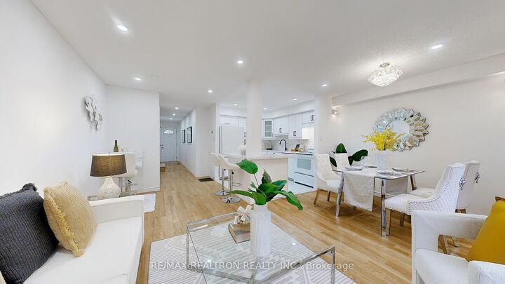 Property Photo:  37 Woody Vine Way  ON M2J 4H5 