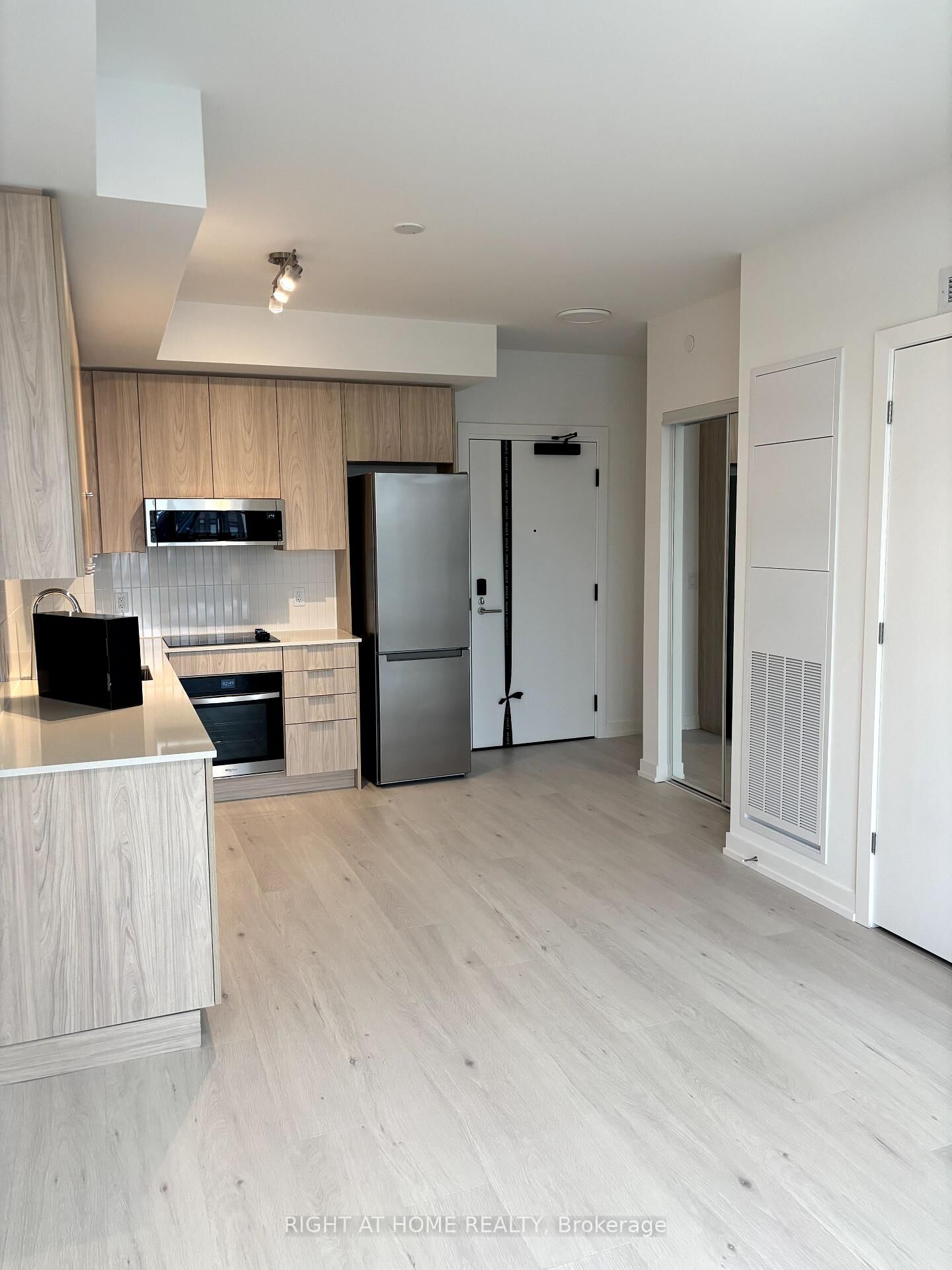Property Photo: 2501 Saw Whet Boulevard 318 ON L6M 5N2
