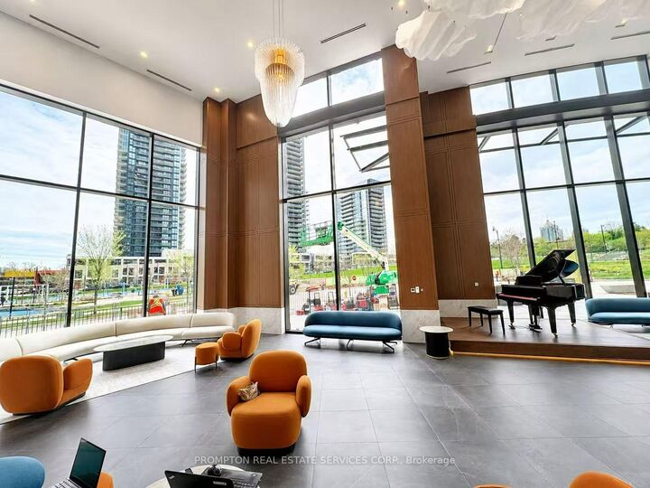 Property Photo:  18 Esther Shiner Boulevard 2505  ON M2K 0J7 