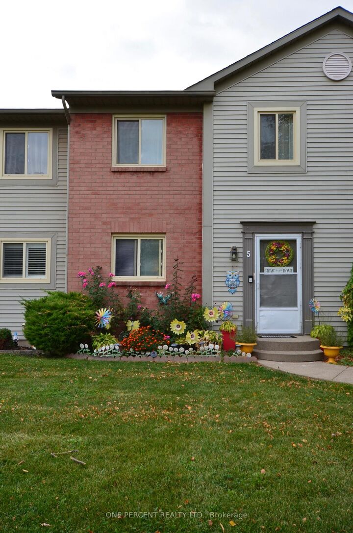 Property Photo:  65 Dorchester Boulevard 5  ON L2M 7S9 
