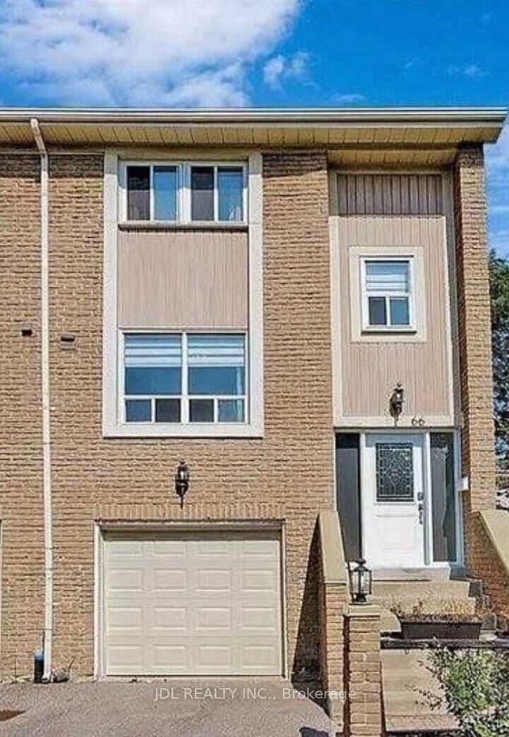 Property Photo:  66 Stonehill Cres Crescent One Bedroom 2nd Floor  ON M1W 2V3 