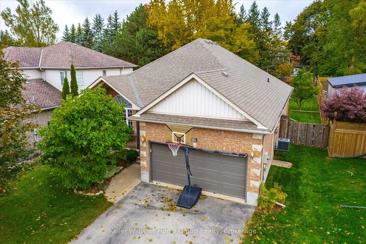 Property Photo:  86 York Street E  ON N0B 2K0 