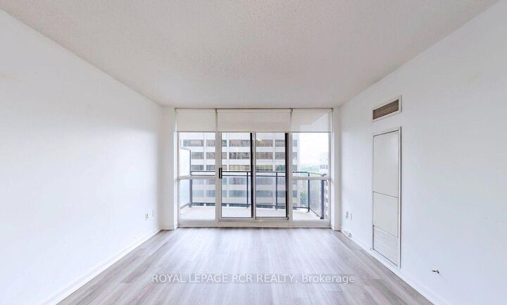 Property Photo:  33 Sheppard Avenue 901  ON M2N 7K1 