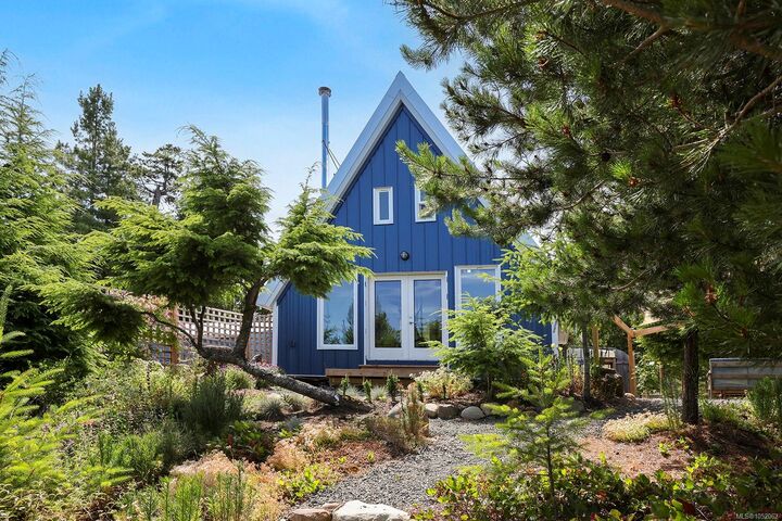 Property Photo:  4150 Pinecrest Rd  BC V0R 1T0 