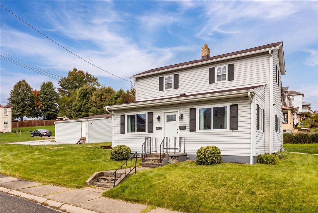 Property Photo: 322 Torrence Ave PA 15106