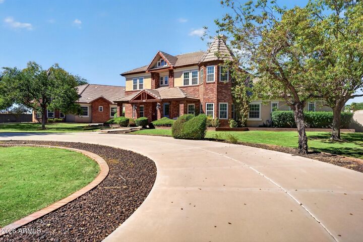 Property Photo:  2542 E Scorpio Place  AZ 85249 