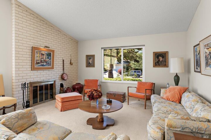 Property Photo: 8826 Oakmont Drive CA 95409