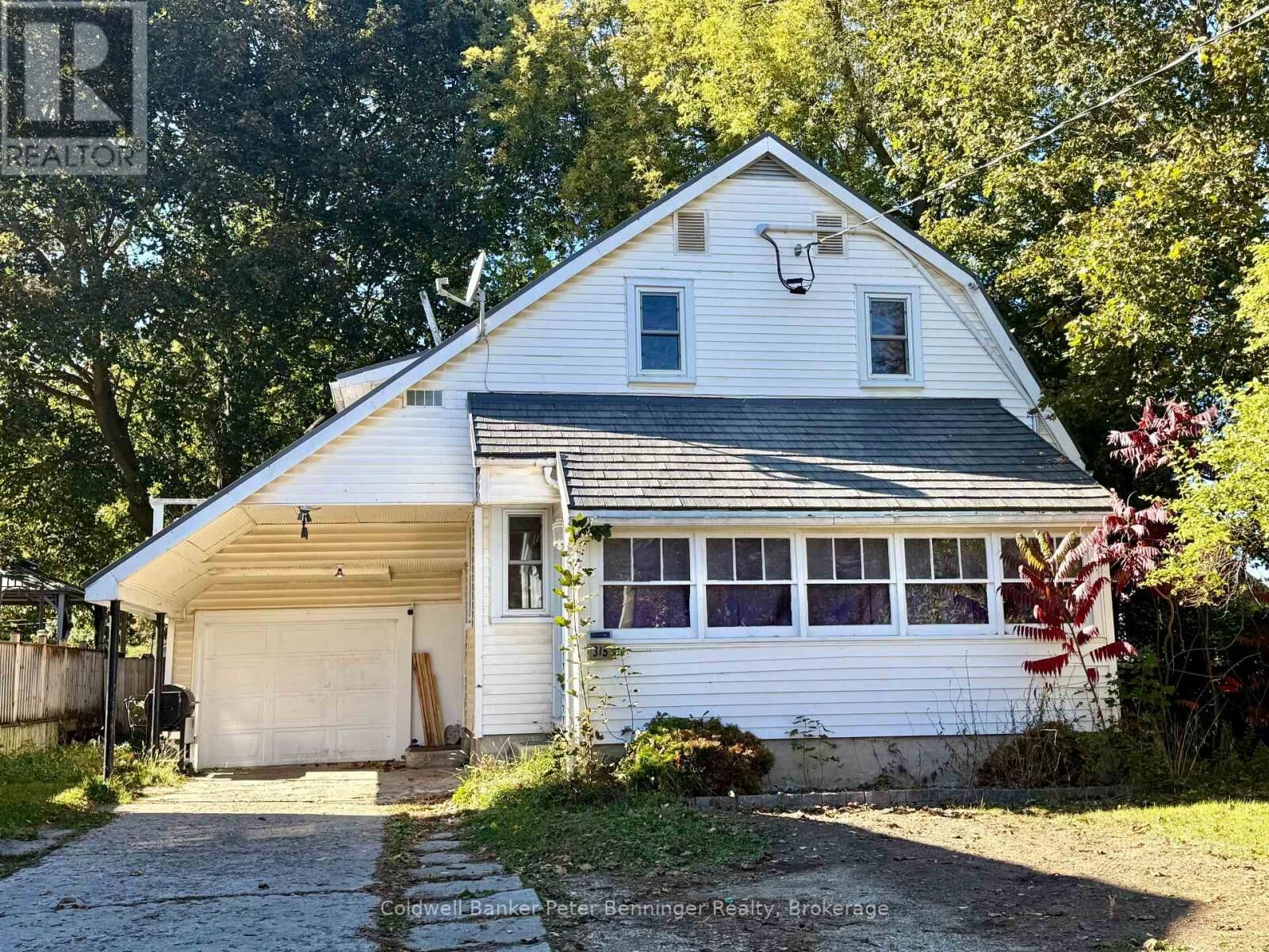 Property Photo: 315 McNab Street ON N0G 2V0