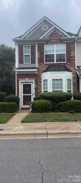 Property Photo: 4952 Kotlik Drive NC 28269