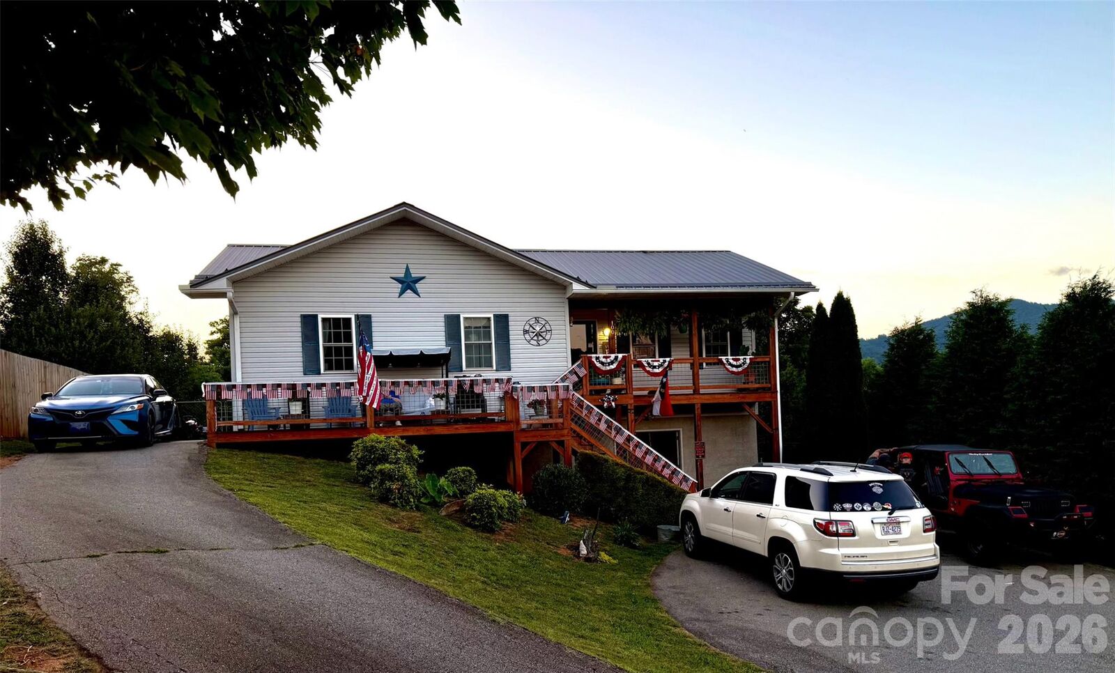 Property Photo:  100 Barefoot Ridge  NC 28721 