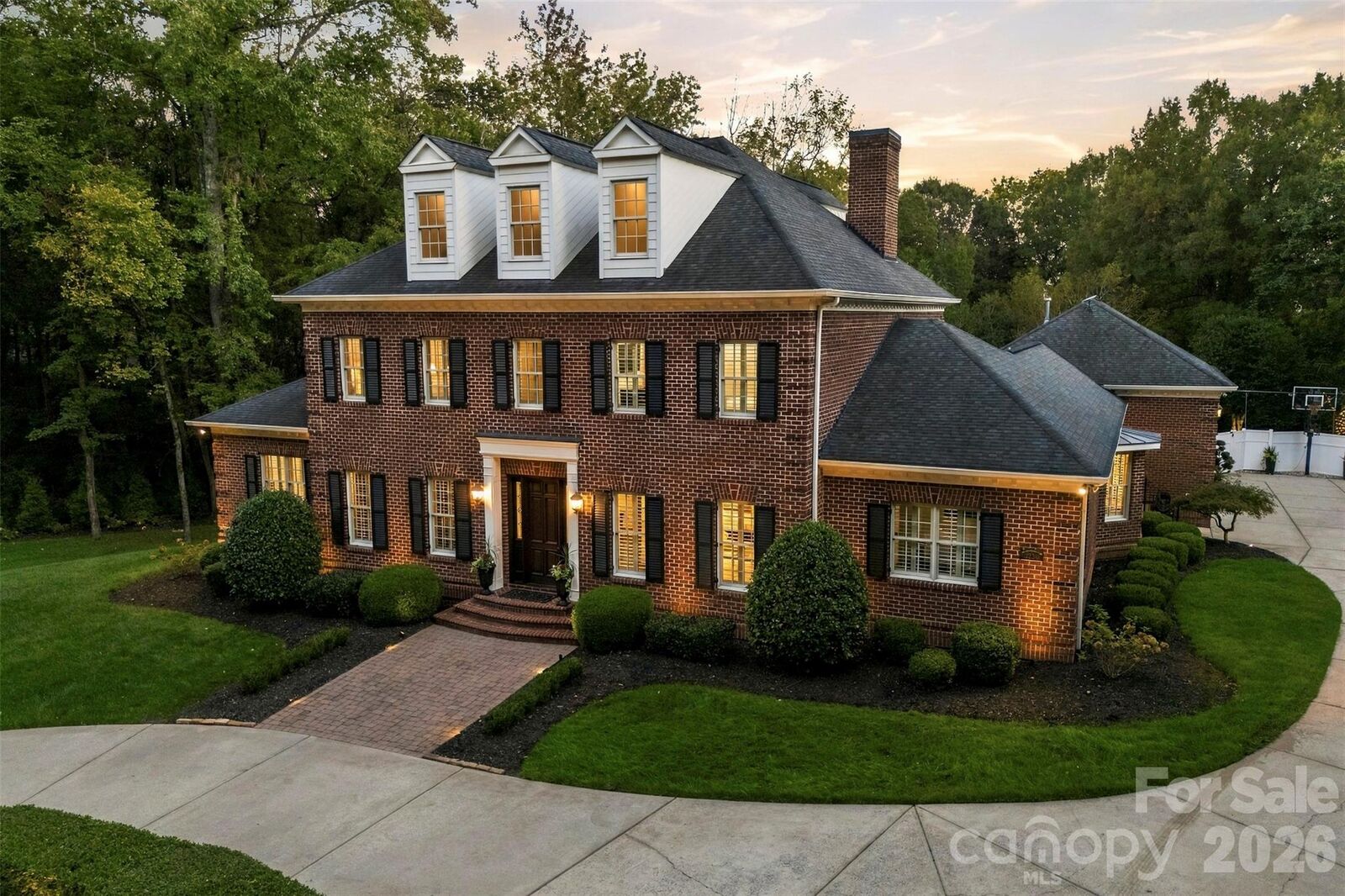 Property Photo: 3236 Shillington Place NC 28210