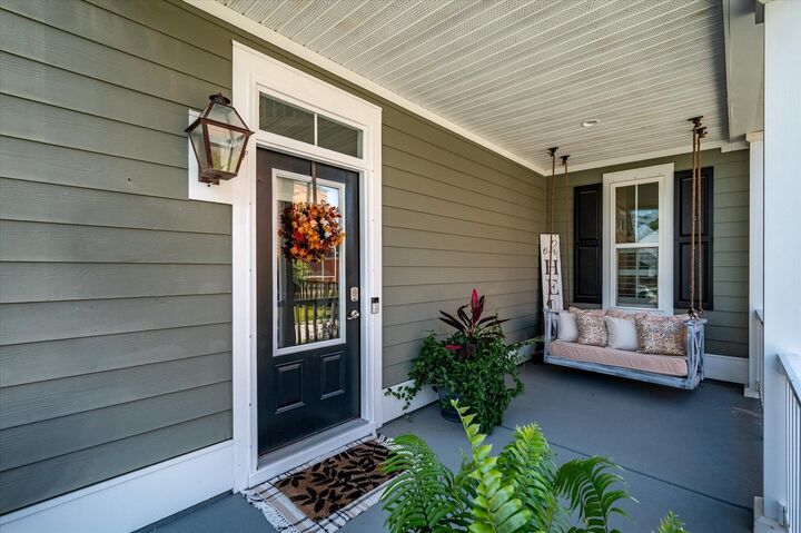 Property Photo: 2889 Rutherford Way SC 29414