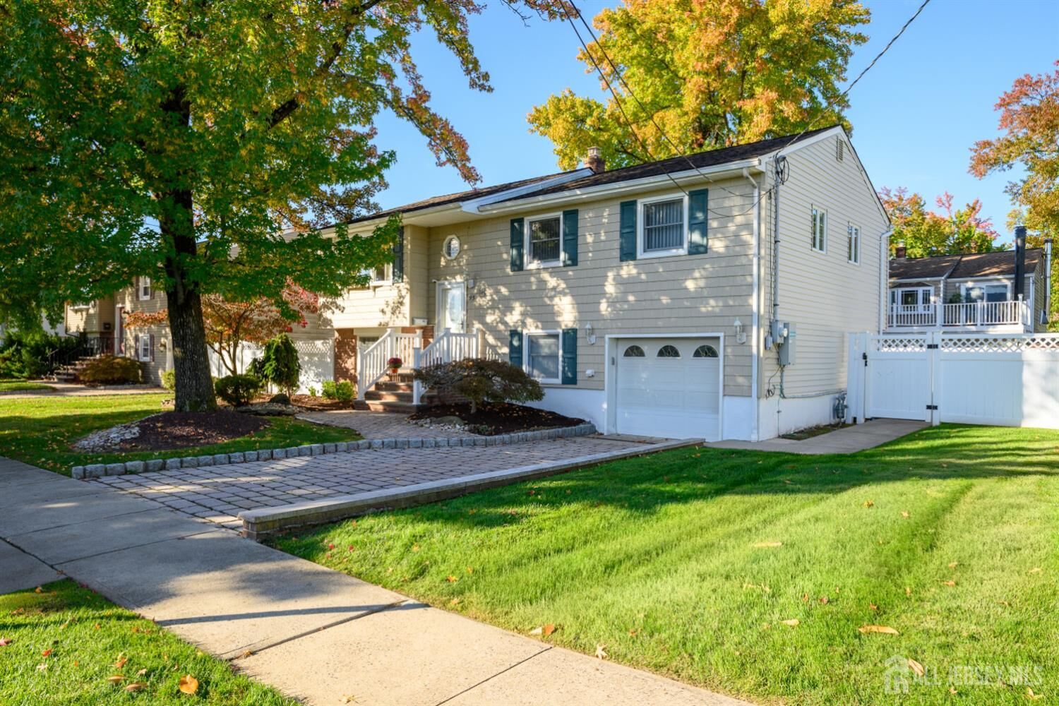 Property Photo:  95 New Dover Avenue  NJ 07067 