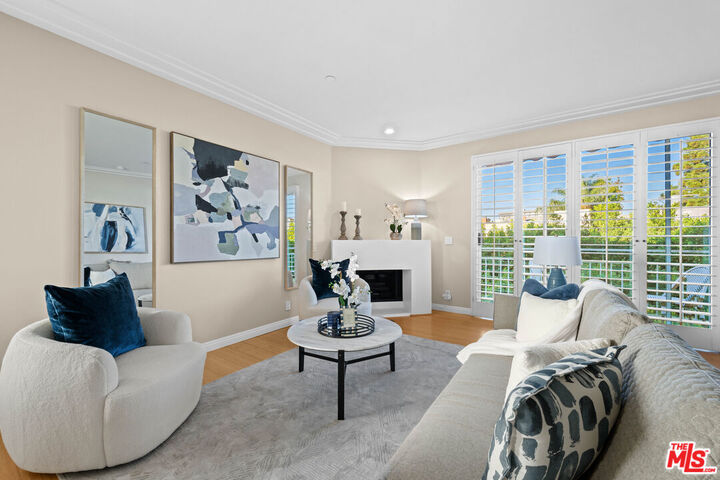 Property Photo: 117 S Clark Dr, Unit 305 CA 90048
