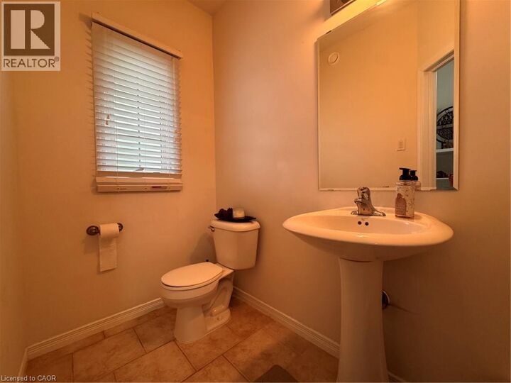 Property Photo:  648 Winterberry Avenue  ON N2V 2X4 