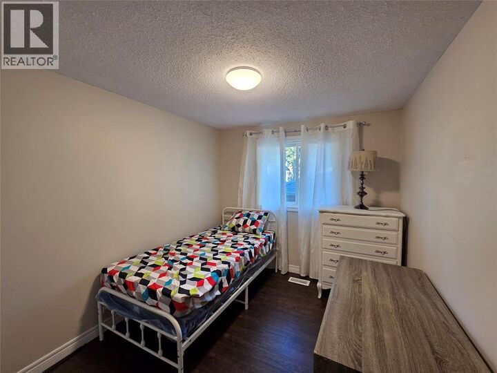 Property Photo:  899 Prestwick Crescent Rm#4  ON N7S 4J6 