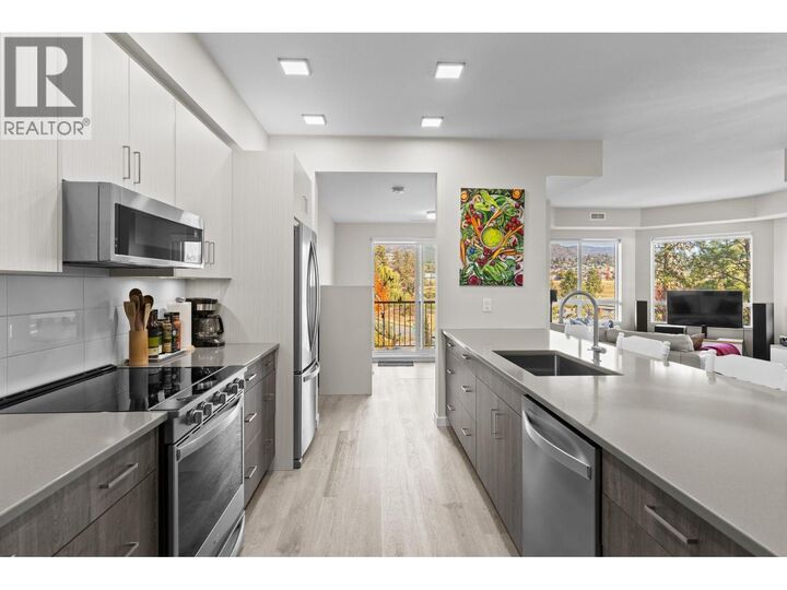 Photo de la propriété:  2301 Carrington Road 307  BC V4T 0E2 