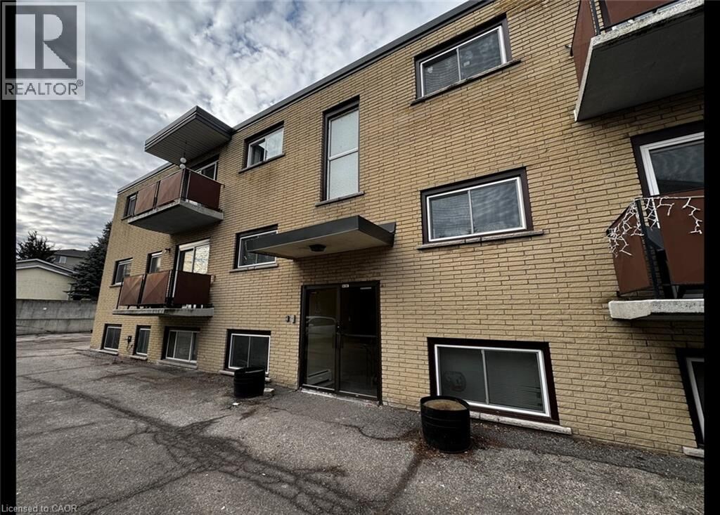 Property Photo:  355 Clyde Road 2  ON N1R 1L4 