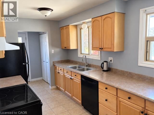 Property Photo:  35 Bonaventure Drive  ON L9C 4P4 