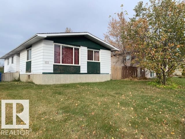 Property Photo: 122 Cameron Cr AB T9A 3H7