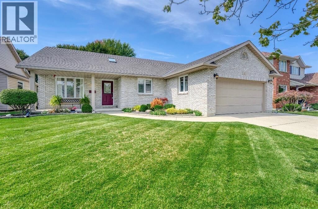 Property Photo:  463 Althouse Court  ON N7S 6C1 
