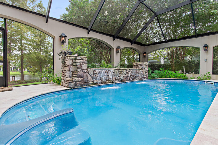 Property Photo:  437 Admiral Court  FL 32541 