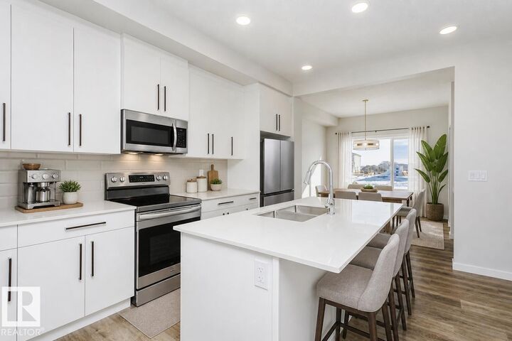 Property Photo:  2 Roseburn Trail  AB T8L 4J3 