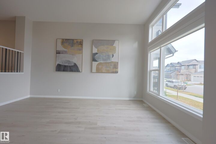 Property Photo:  30 Nettle Crescent  AB T8N 7Z8 