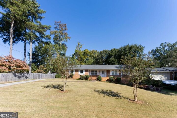 Property Photo: 461 Highview Drive SE GA 30082