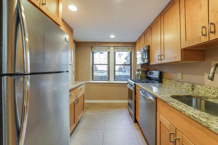 Property Photo:  138 Garden St 1  NJ 07030 