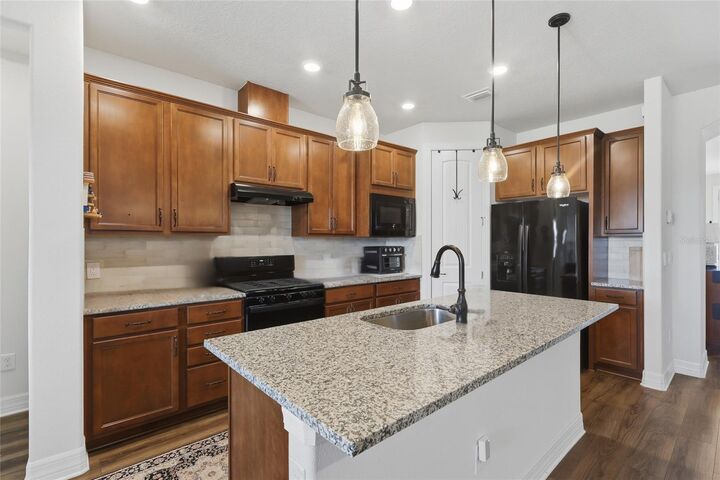 Property Photo:  4627 Ballast Crest Cove  FL 34638 